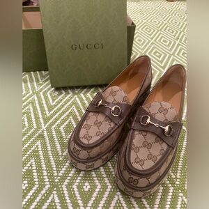 Gucci Women’s Brown Wedge Loafers - Like New